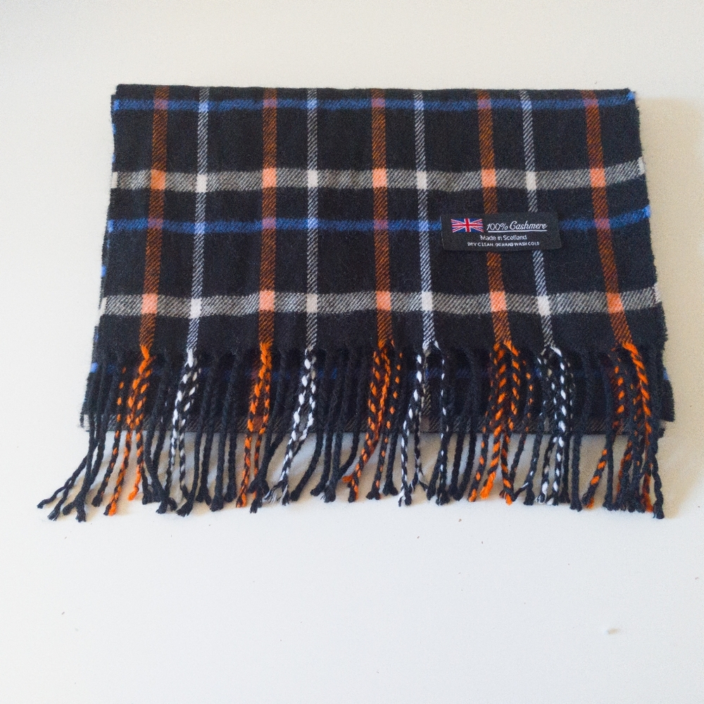 100% Cashmere Plaid Scarf